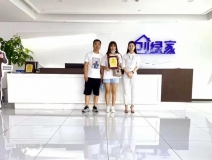 熱烈祝賀高總夫婦簽約創綠家河北省張家口市區級代理！