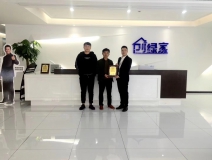 熱烈祝賀胡總簽約創(chuàng)綠家新余市區(qū)級(jí)代理！